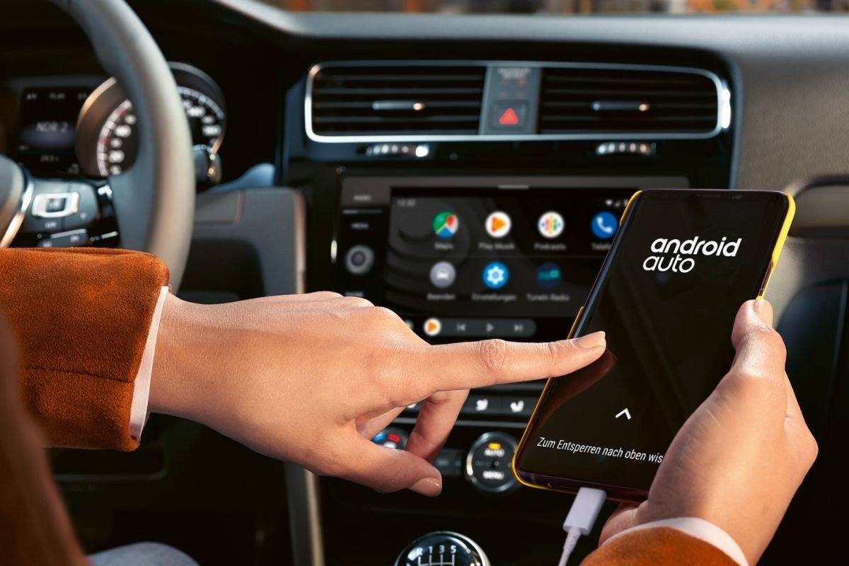 Instalar una pantalla táctil en tu coche