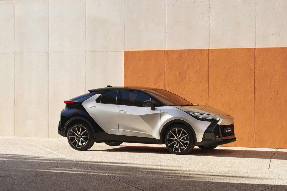 Se presenta la segunda generación del Toyota C-HR, que vuelve a ser revolucionaria