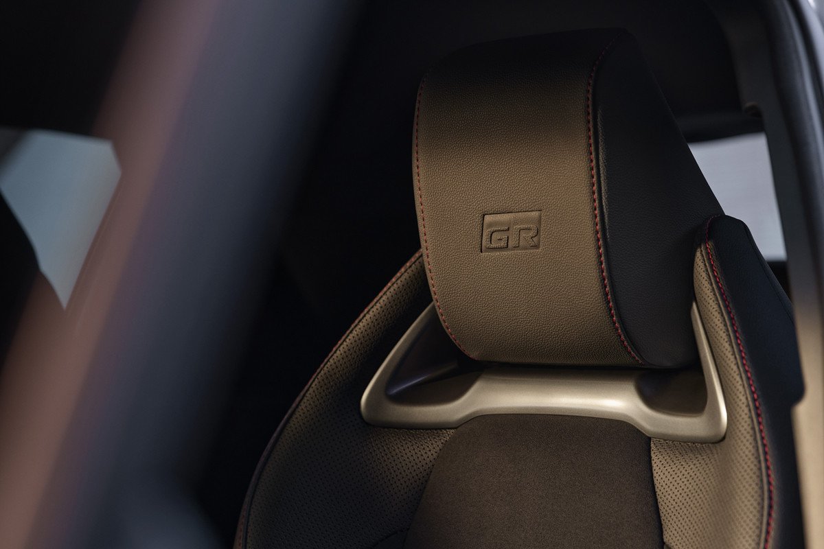 Se presenta la segunda generación del Toyota C-HR, que vuelve a ser revolucionaria
