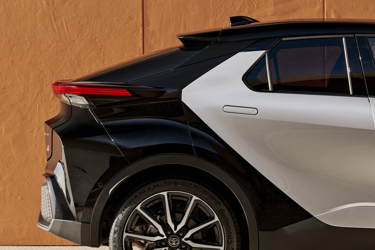 Se presenta la segunda generación del Toyota C-HR, que vuelve a ser revolucionaria