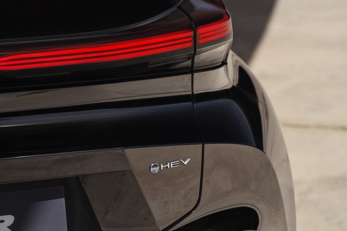 Se presenta la segunda generación del Toyota C-HR, que vuelve a ser revolucionaria