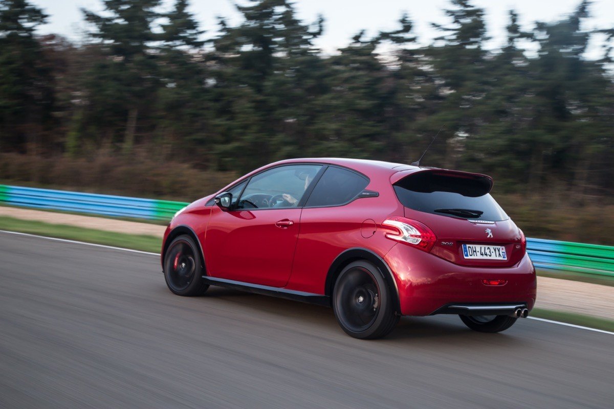 Prueba: Peugeot 208 GTi 30th, el auténtico heredero del 205 GTI