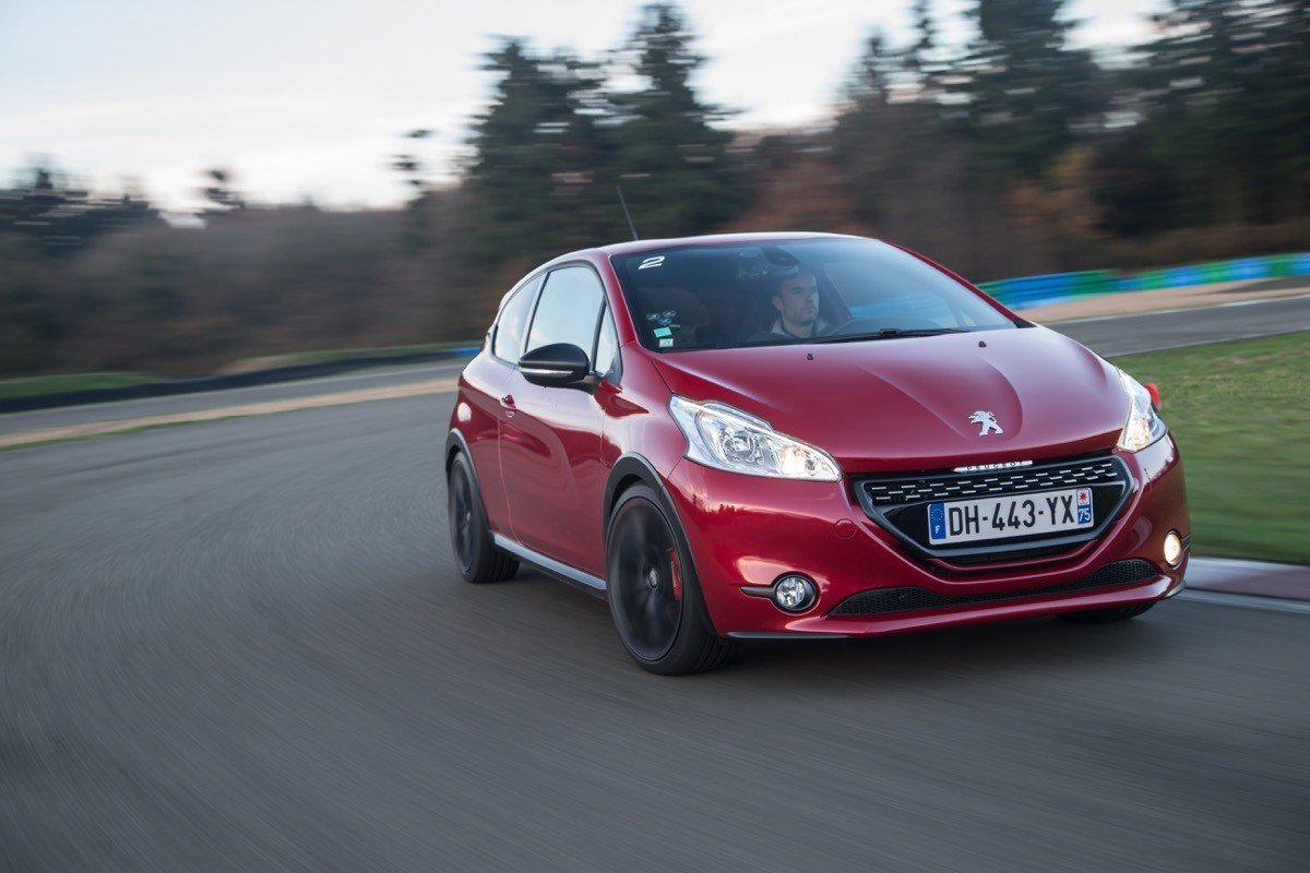 Prueba: Peugeot 208 GTi 30th, el auténtico heredero del 205 GTI