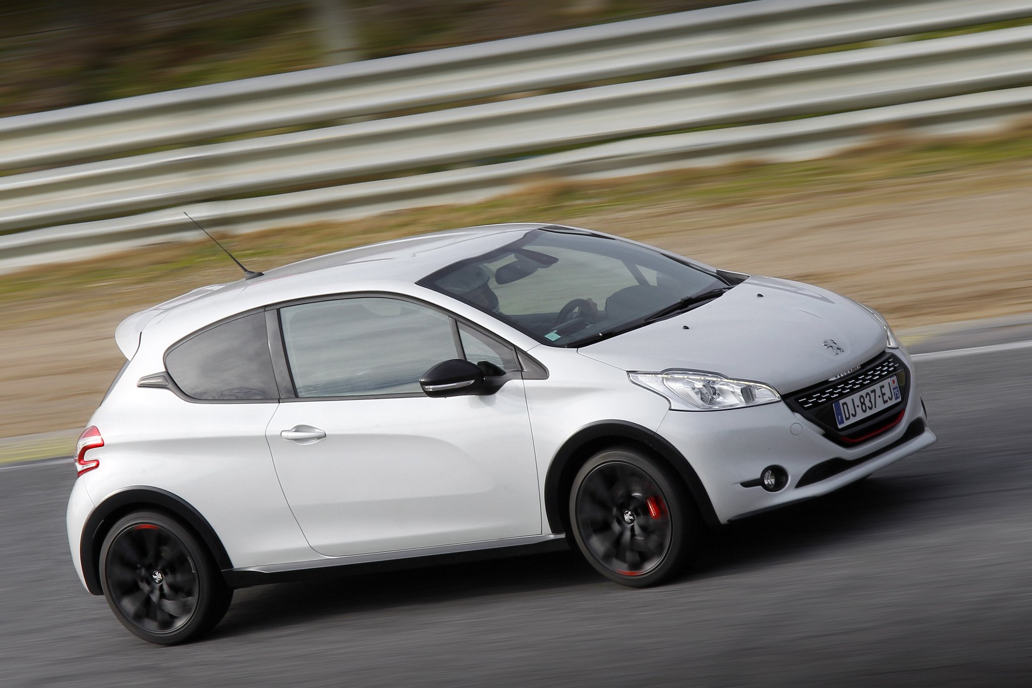Prueba: Peugeot 208 GTi 30th, el auténtico heredero del 205 GTI