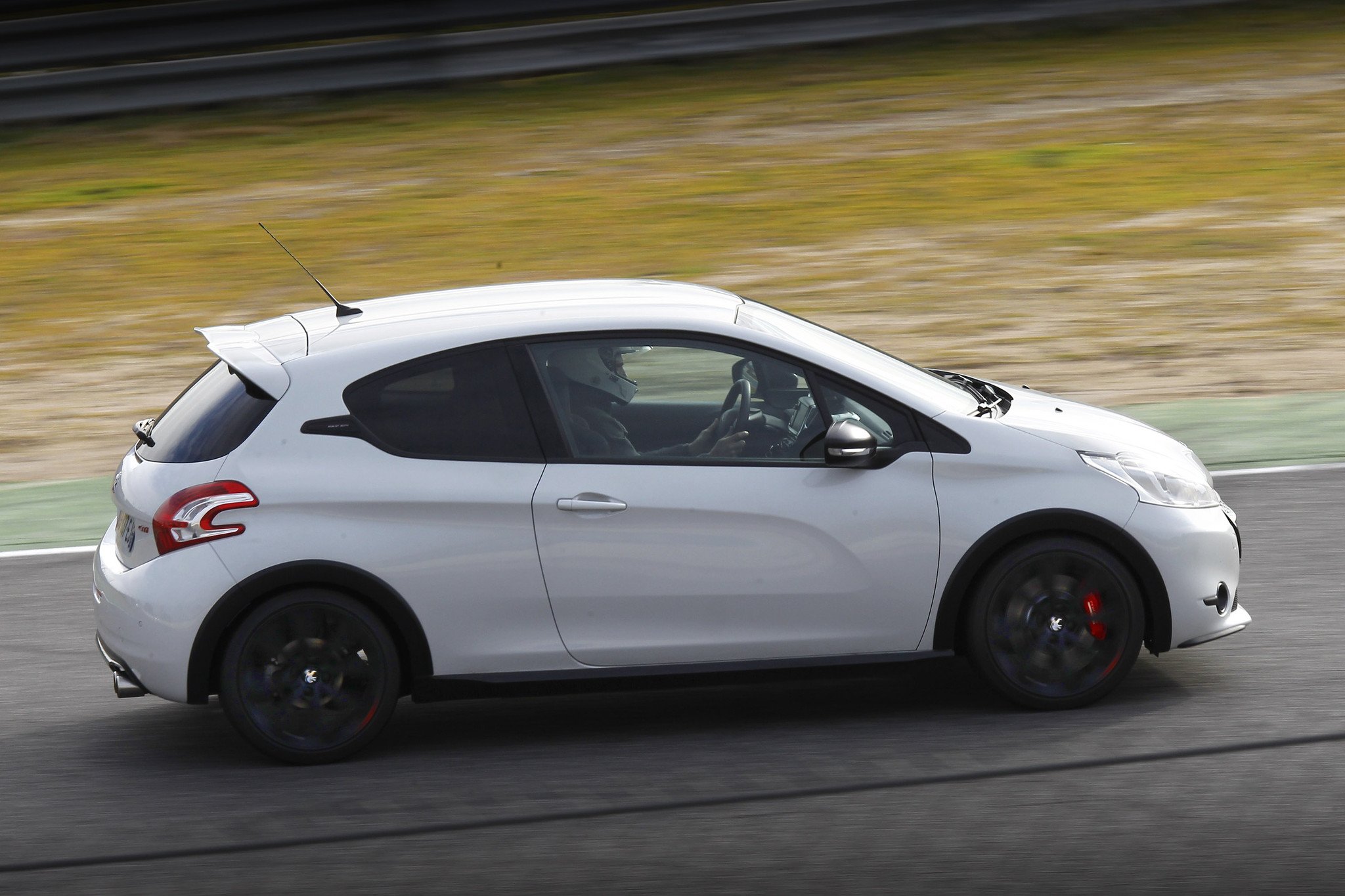Prueba: Peugeot 208 GTi 30th, el auténtico heredero del 205 GTI