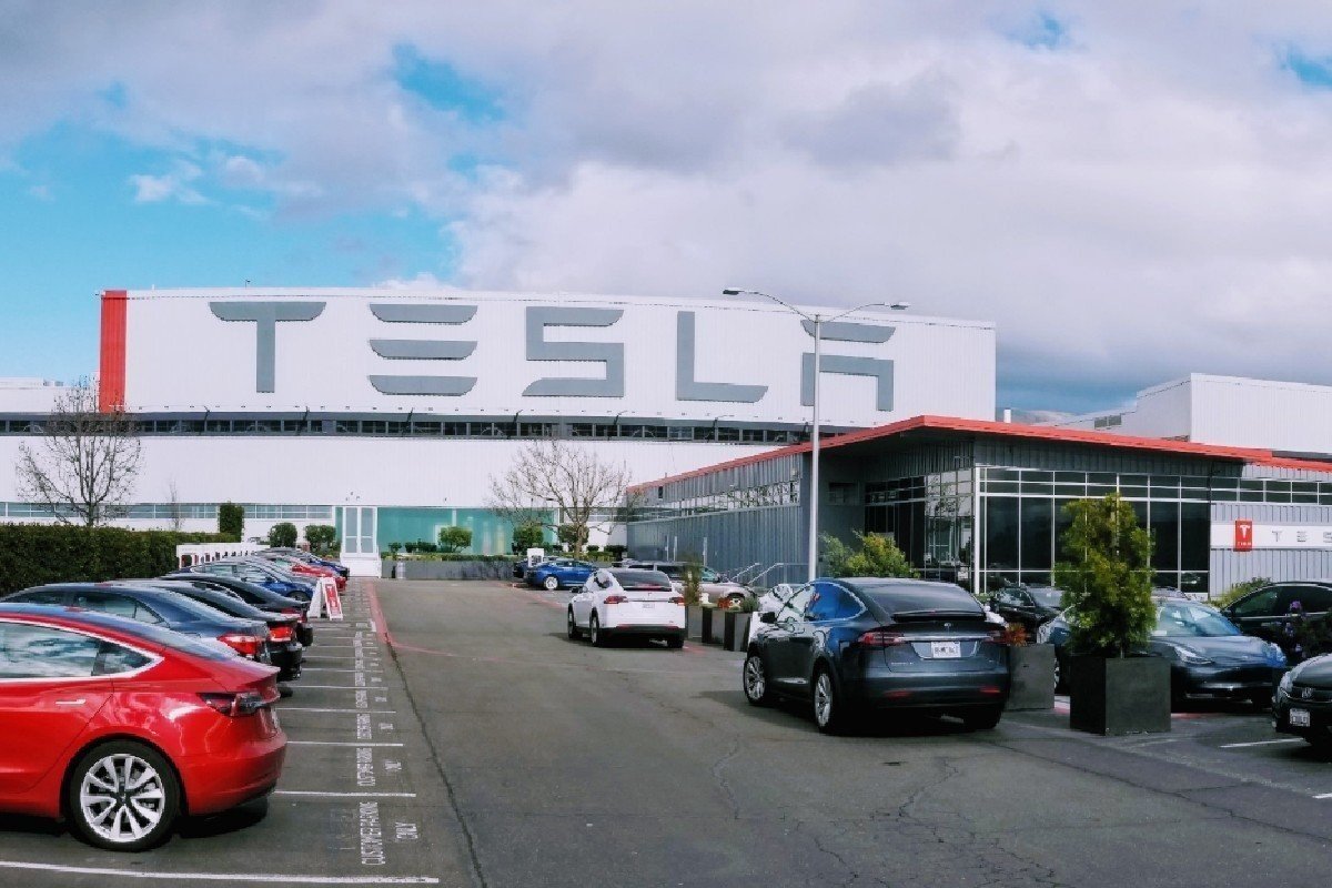 Tesla - Auto10