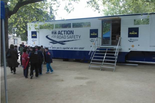 Comienza la campaña RACE FIA Action For Road Safety en Santiago
