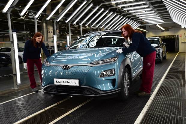 El Hyundai Kona eléctrico triplica su producción para acelerar las entregas