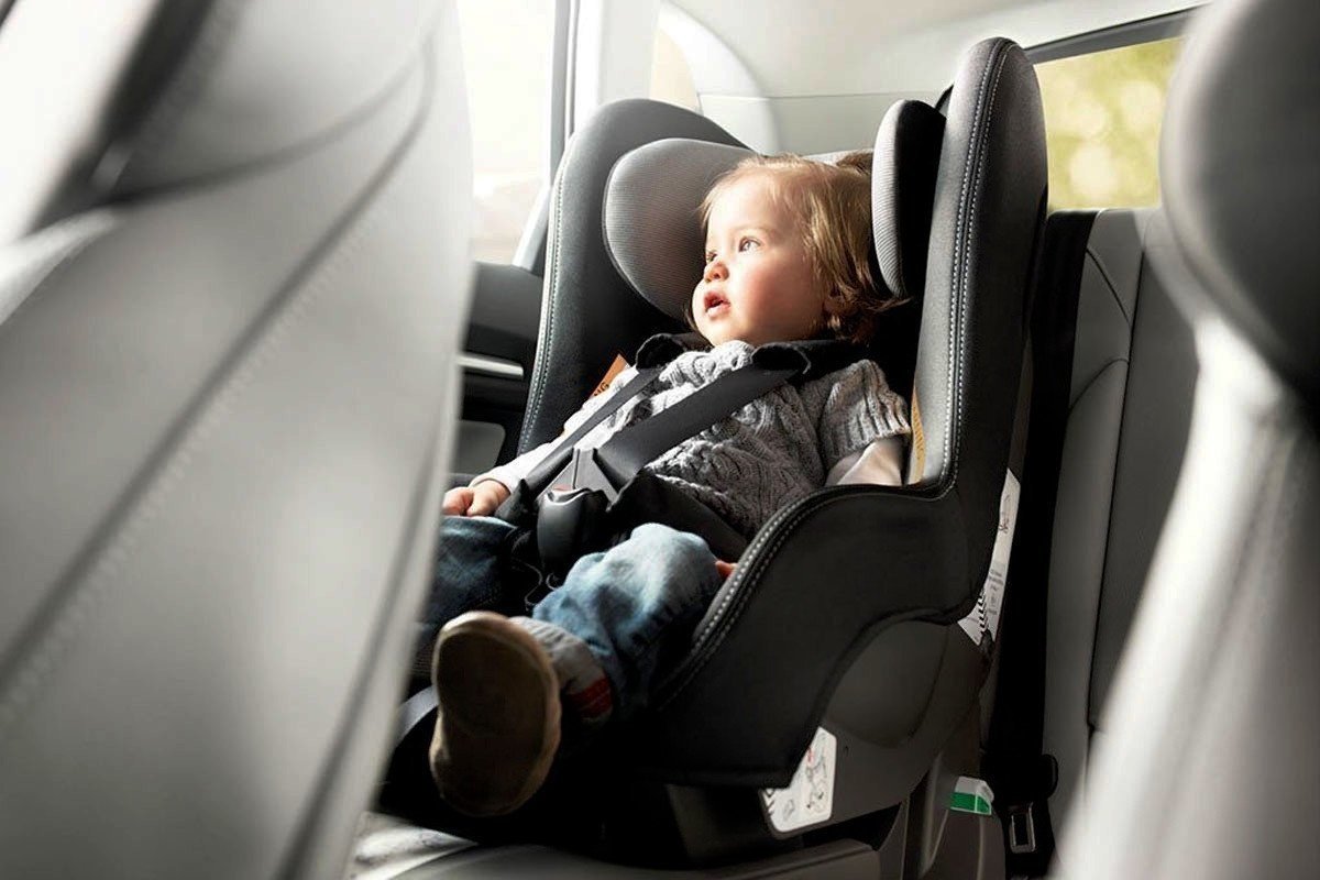 viajar en coche con un bebé