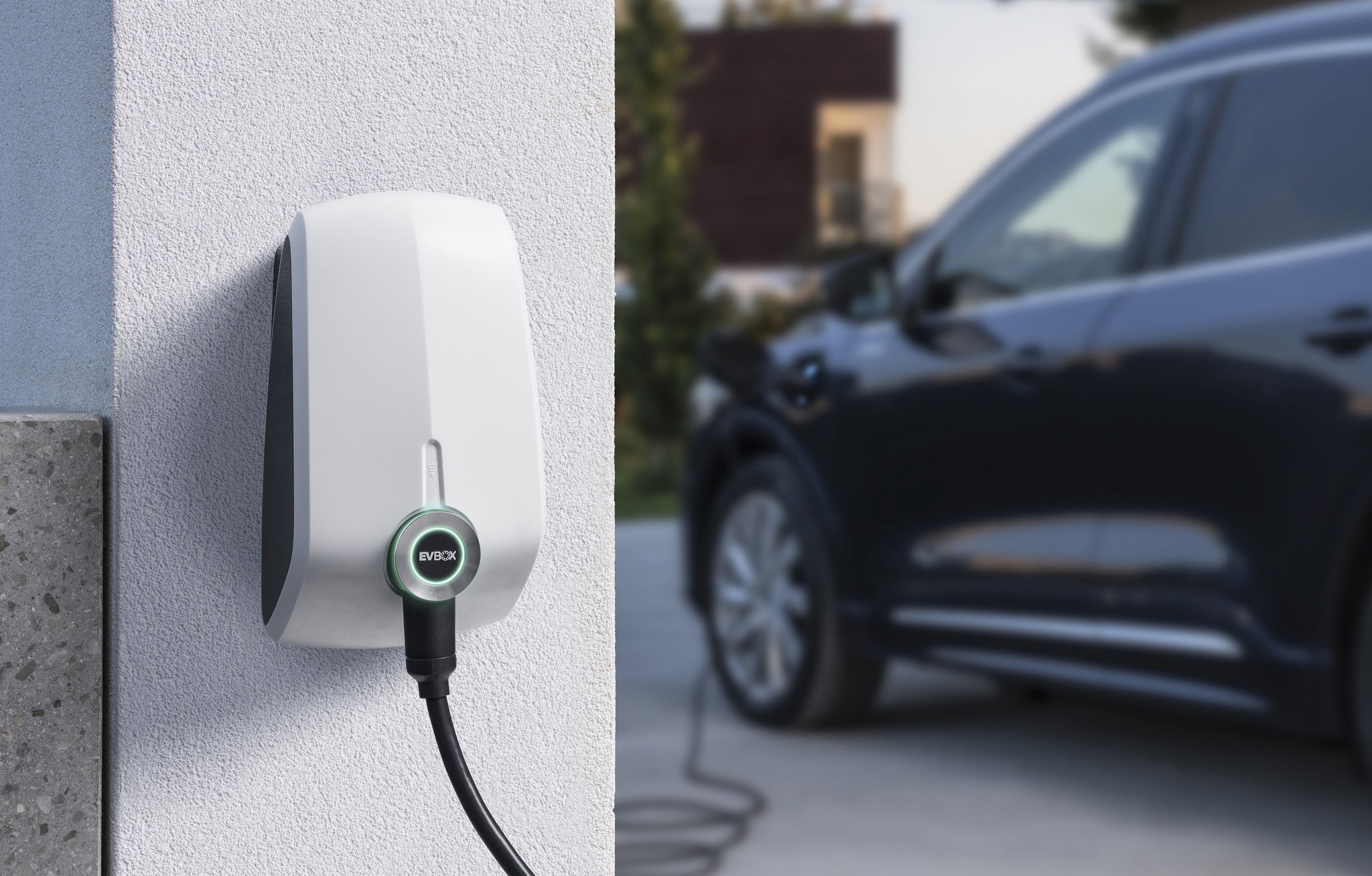 ¿De verdad se estropean los coches híbridos enchufables si no recargas su batería?