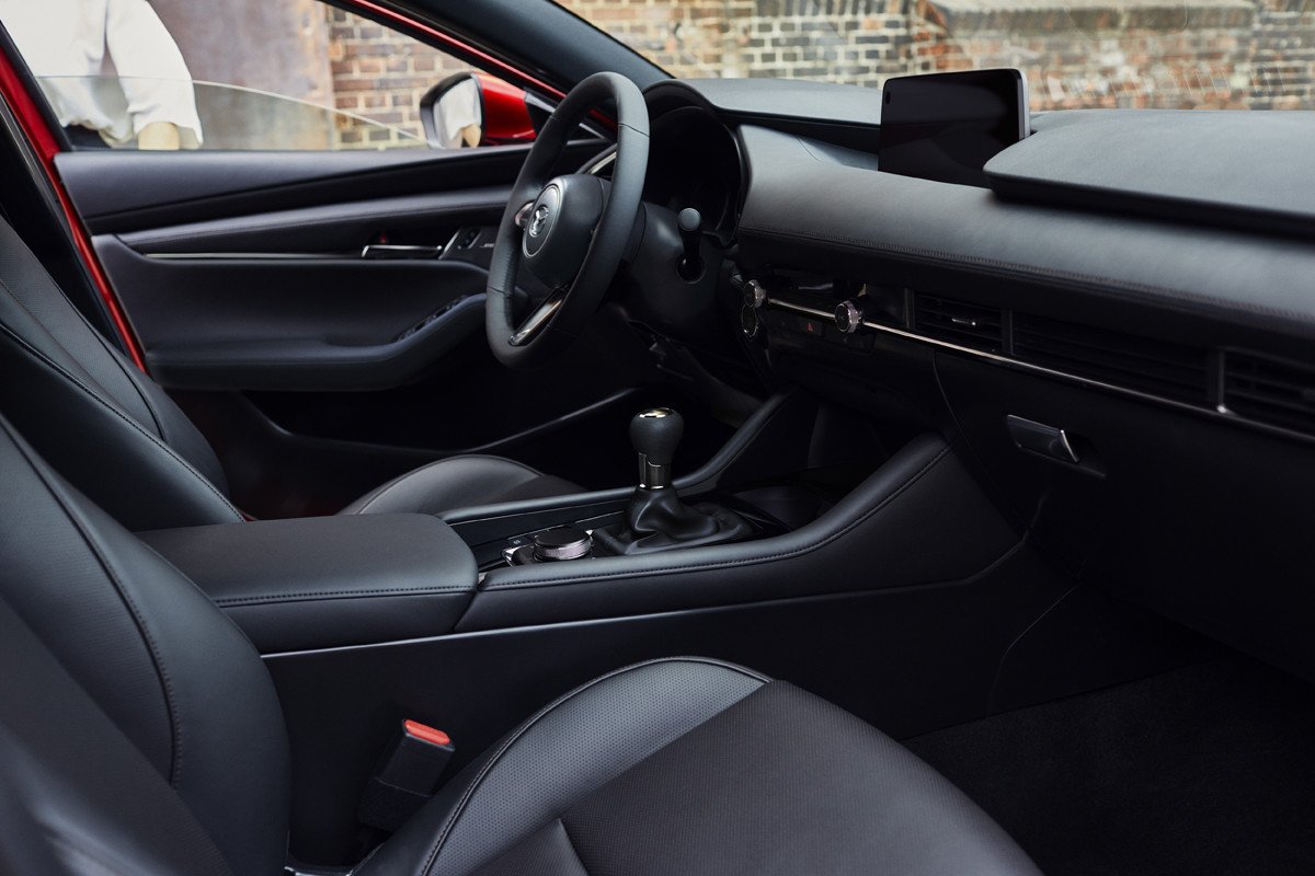 Nuevos Mazda 3 2024: más atractivos, más colores y más equipados