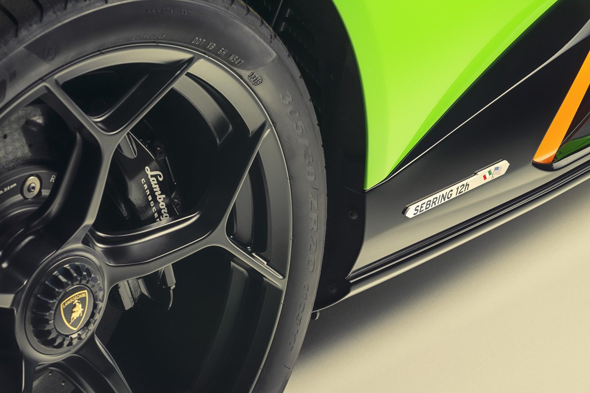 Nuevos Lamborghini Aventador SVJ 63 Roadster y Huracán EVO GT Celebration