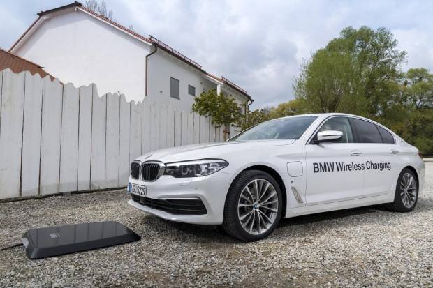 BMW Digital Charging Service, el primer cargador inalámbrico de BMW