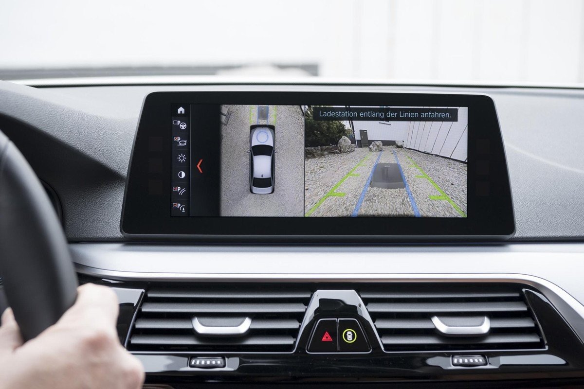 BMW Digital Charging Service, el primer cargador inalámbrico de BMW