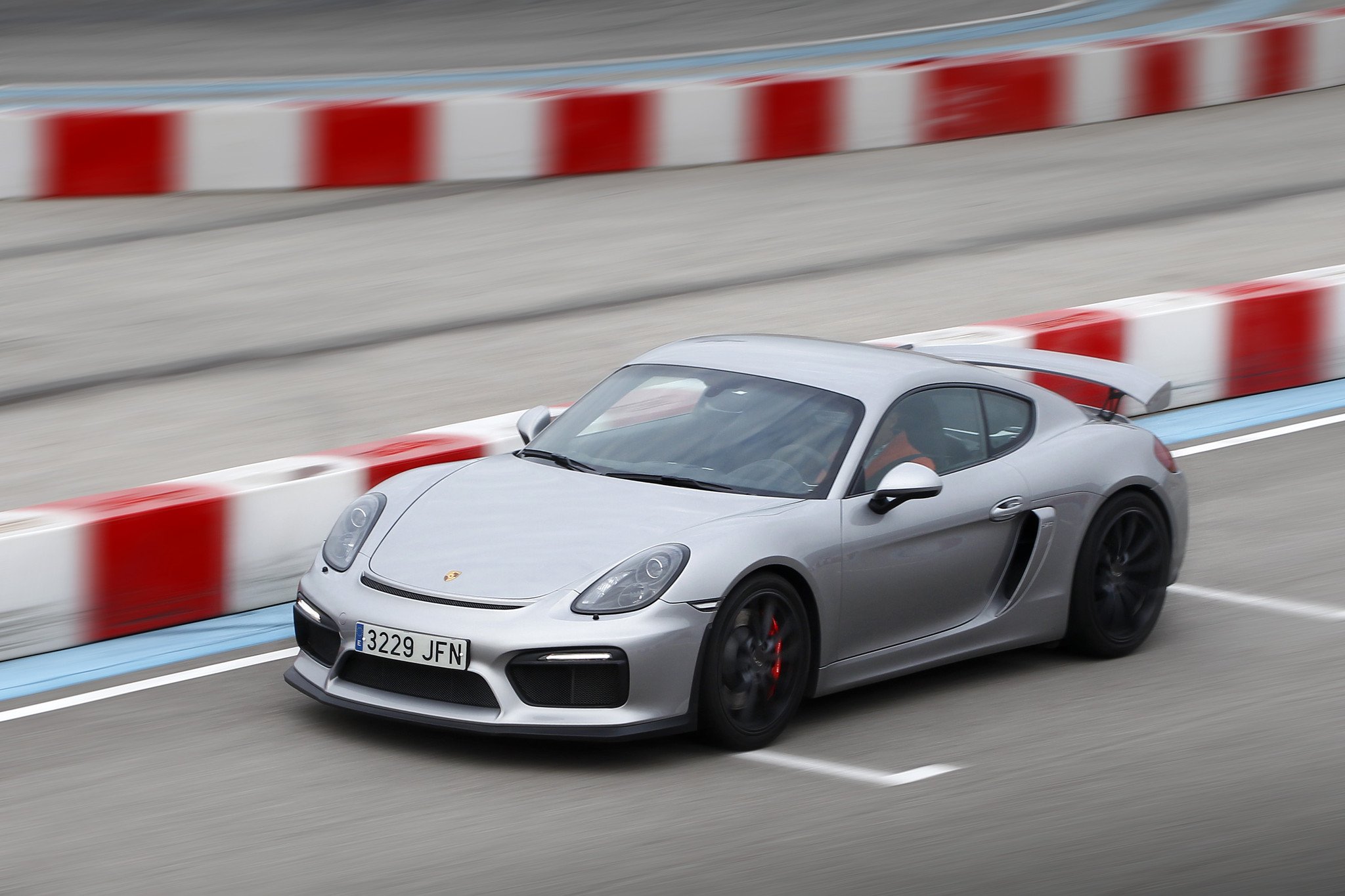 Prueba Porsche Cayman GT4, el mejor rival del 911