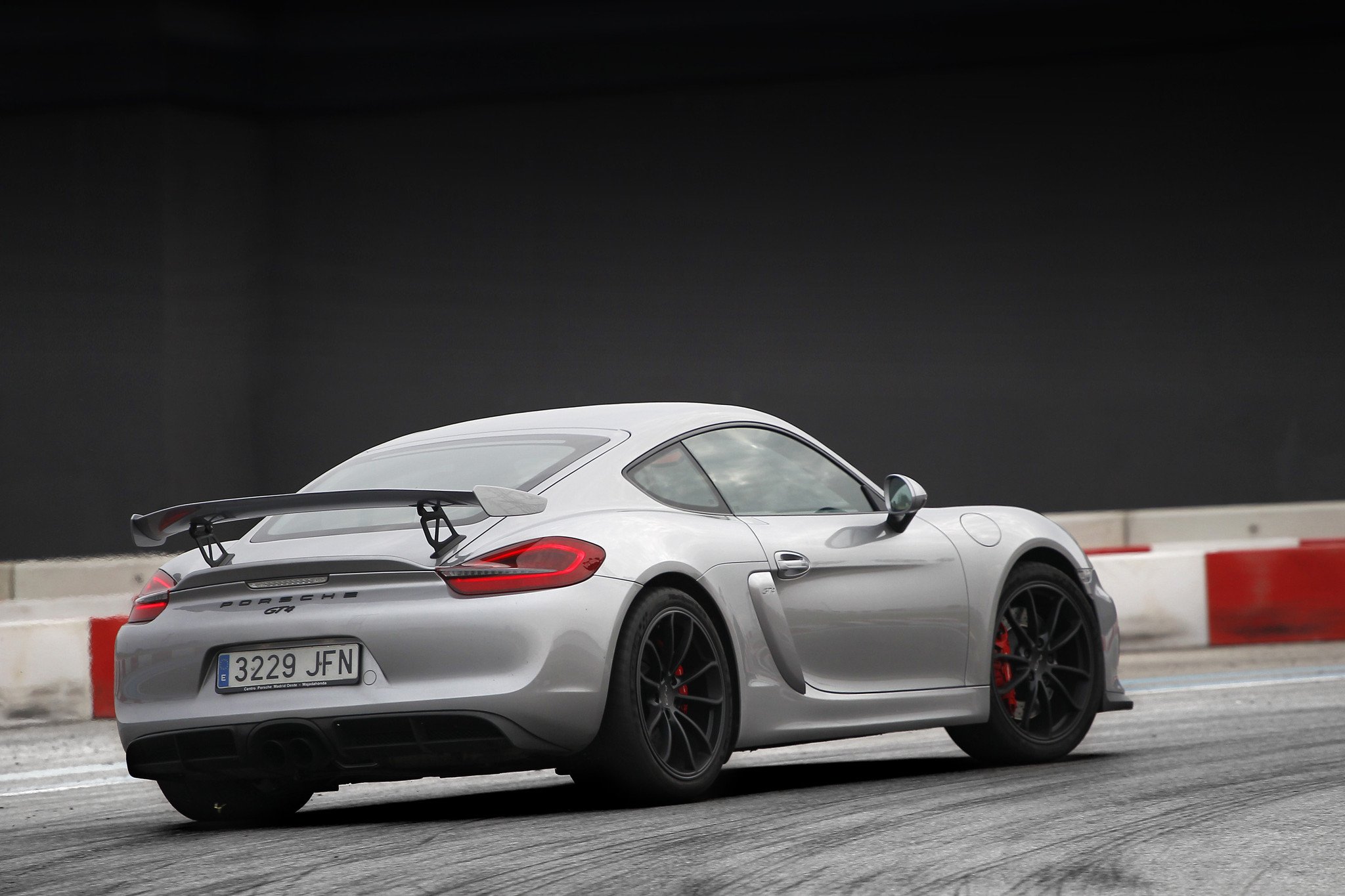 Prueba Porsche Cayman GT4, el mejor rival del 911