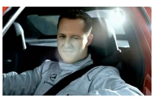 Michael Schumacher promociona el Mercedes SLS