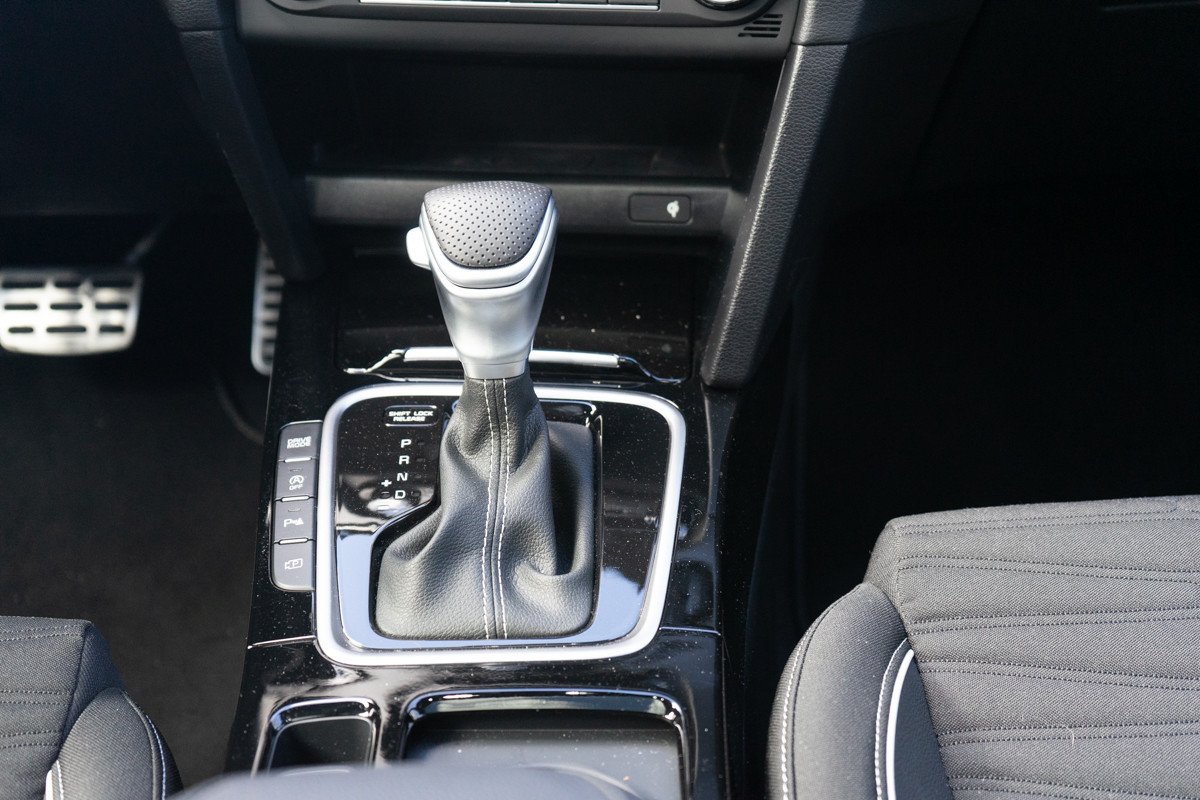 Prueba Kia Ceed GT Line: interior, acabados y precio