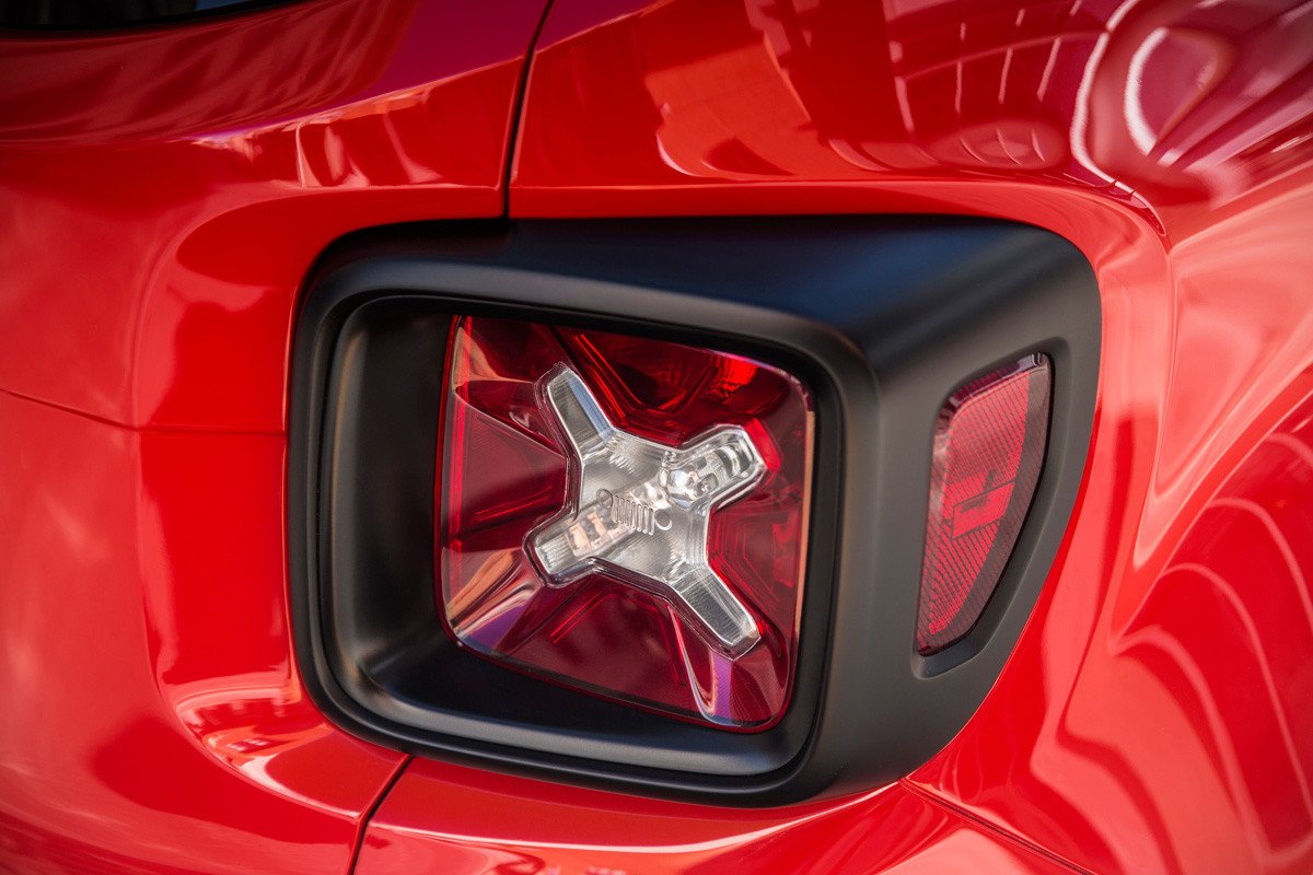 Jeep entra en el segmento de los SUV pequeños con el Renegade