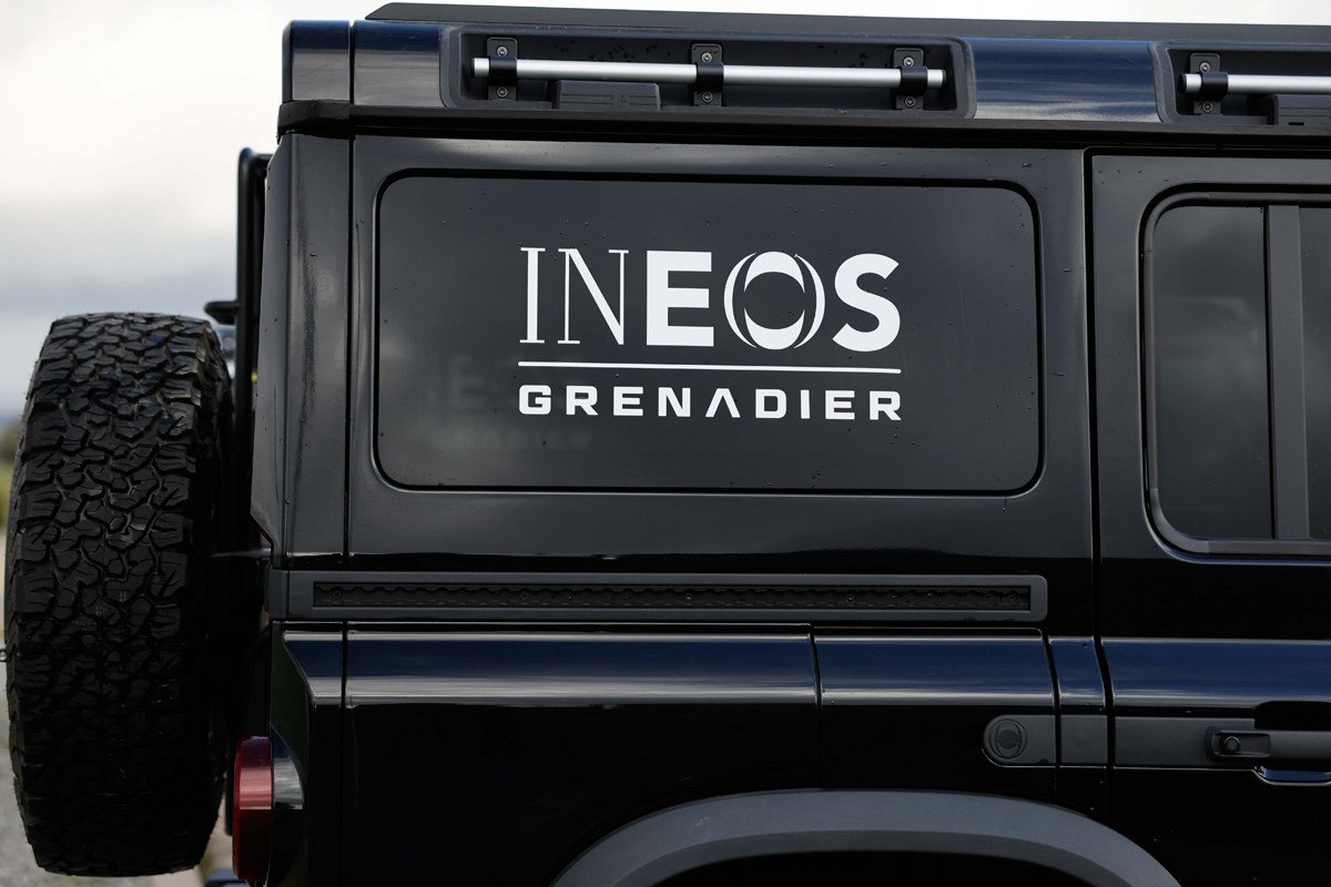 Primera prueba del INEOS Grenadier: barro, rocas, descensos, el 4x4 que puede con todo