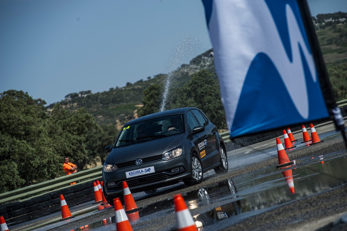 VW Driving Experience: Aprender y disfrutar con un curso de conducción