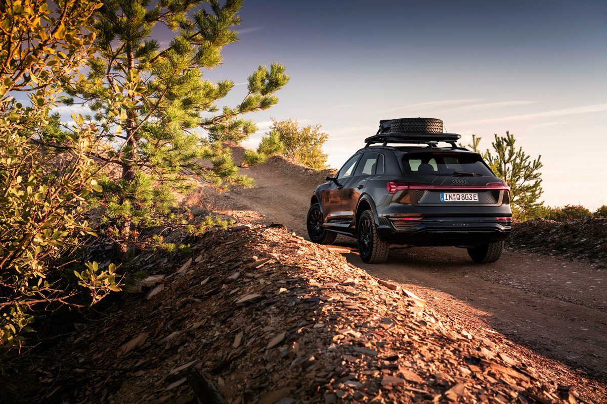 Audi Q8 e-tron Dakar, versión inspirada en el raid del desierto más importante del mundo