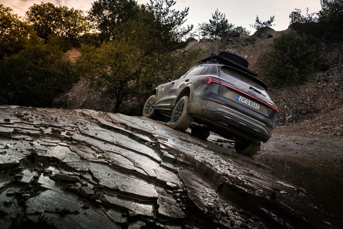 Audi Q8 e-tron Dakar, versión inspirada en el raid del desierto más importante del mundo