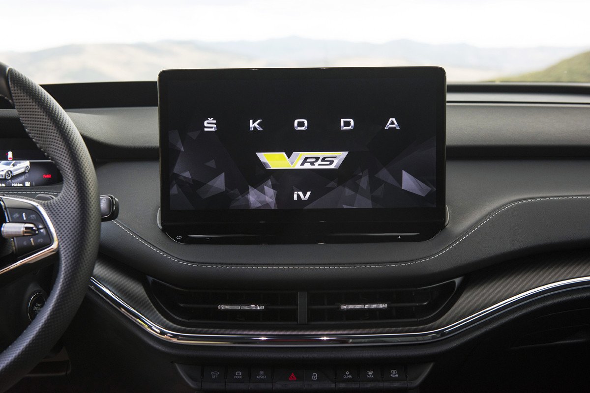 Skoda Enyaq RS iV: la deportividad checa llega al SUV eléctrico
