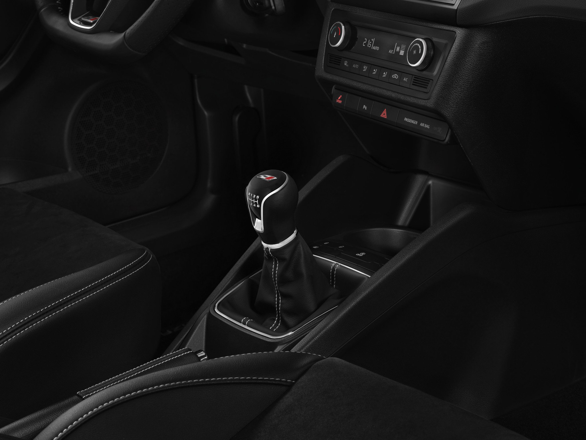 Nuevo Seat Ibiza Cupra 2016, con motor 1.8 de 192 CV