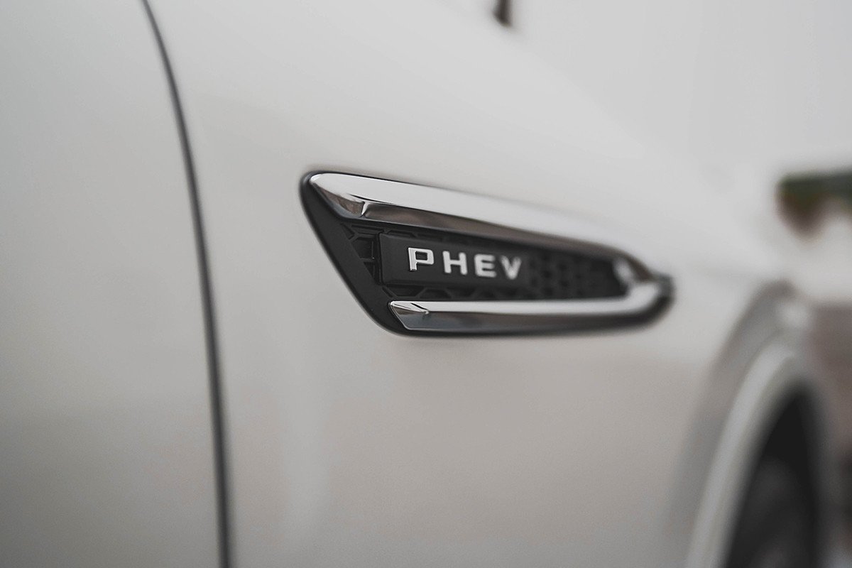 Primeras opiniones del Mazda CX-60, híbrido enchufable desde 50.268 euros
