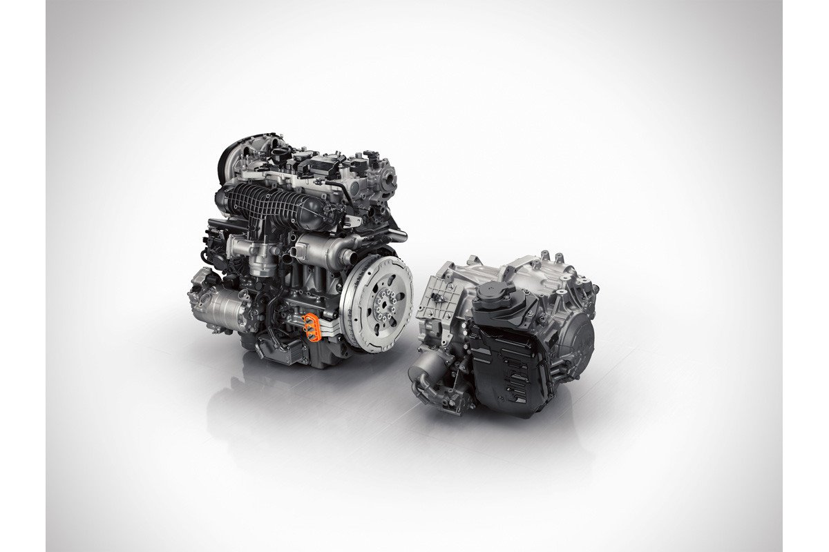 Volvo XC90 T8: ahora también con tecnología híbrida enchufable 