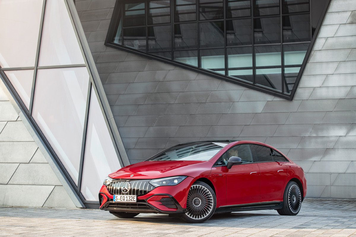 Mercedes EQE