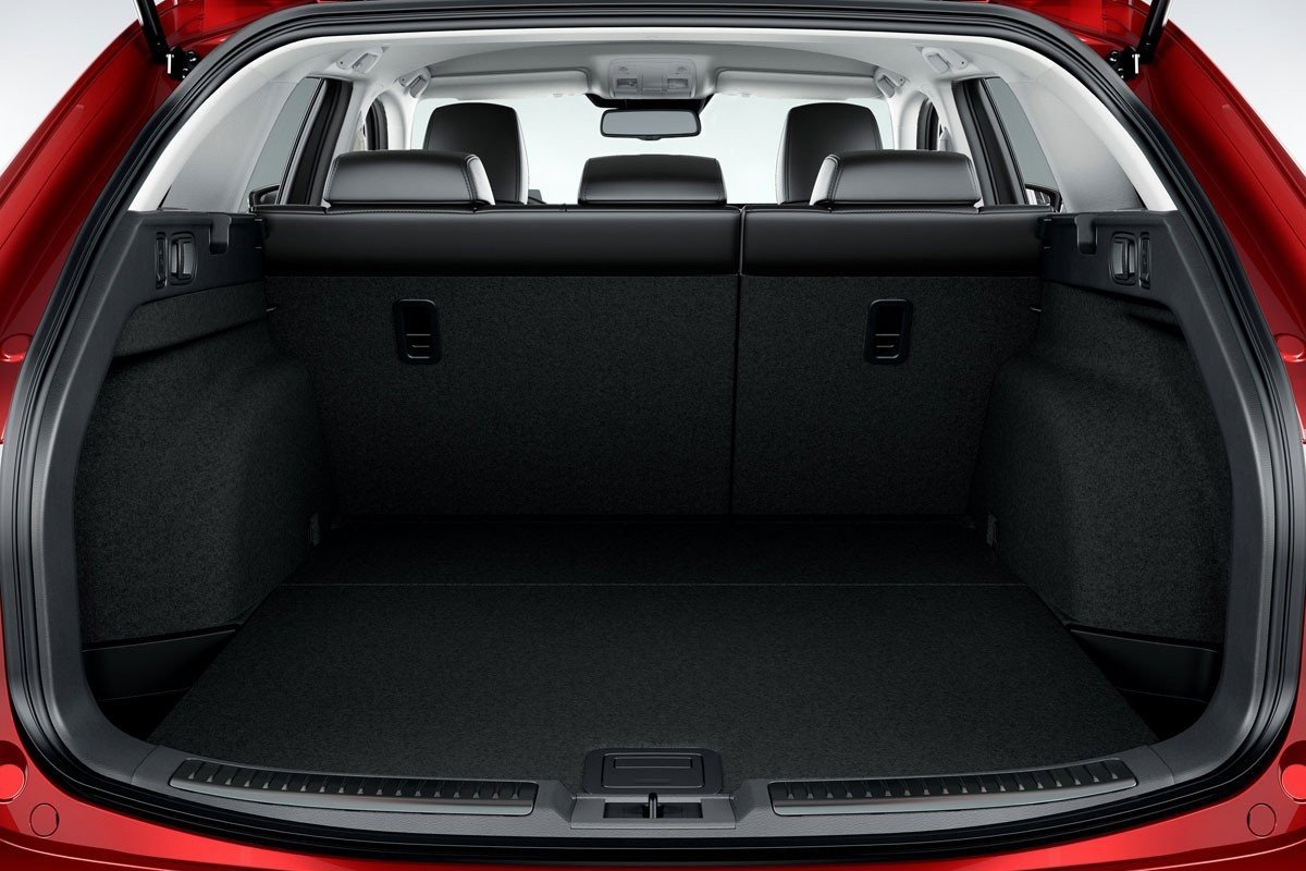 El Mazda 6 MY17 llegará en octubre con más equipamiento