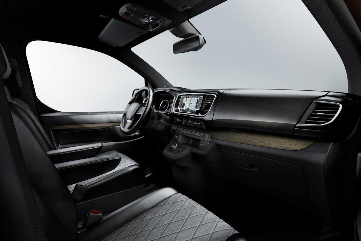 Peugeot Traveller i-Lab, el comercial del futuro próximo