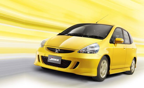 Vídeo: ¿Cuántos Ninjas puedes meter en un Honda Jazz?