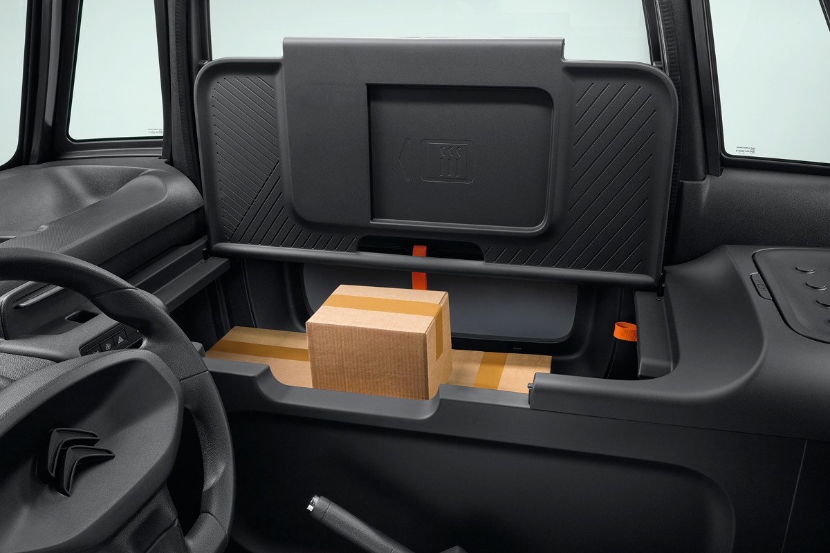Prueba del Citroën Ami Cargo: con un reparto muy especial
