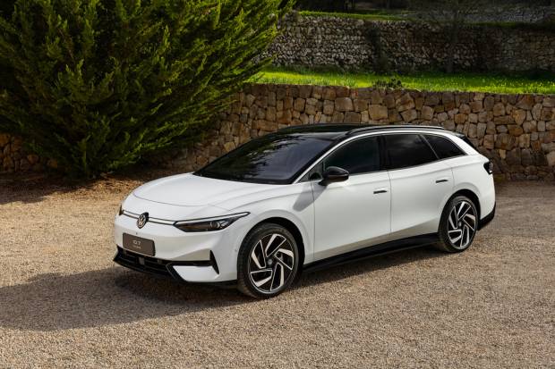 Volkswagen ID.7 Tourer: así es la primera berlina eléctrica para el segmento D