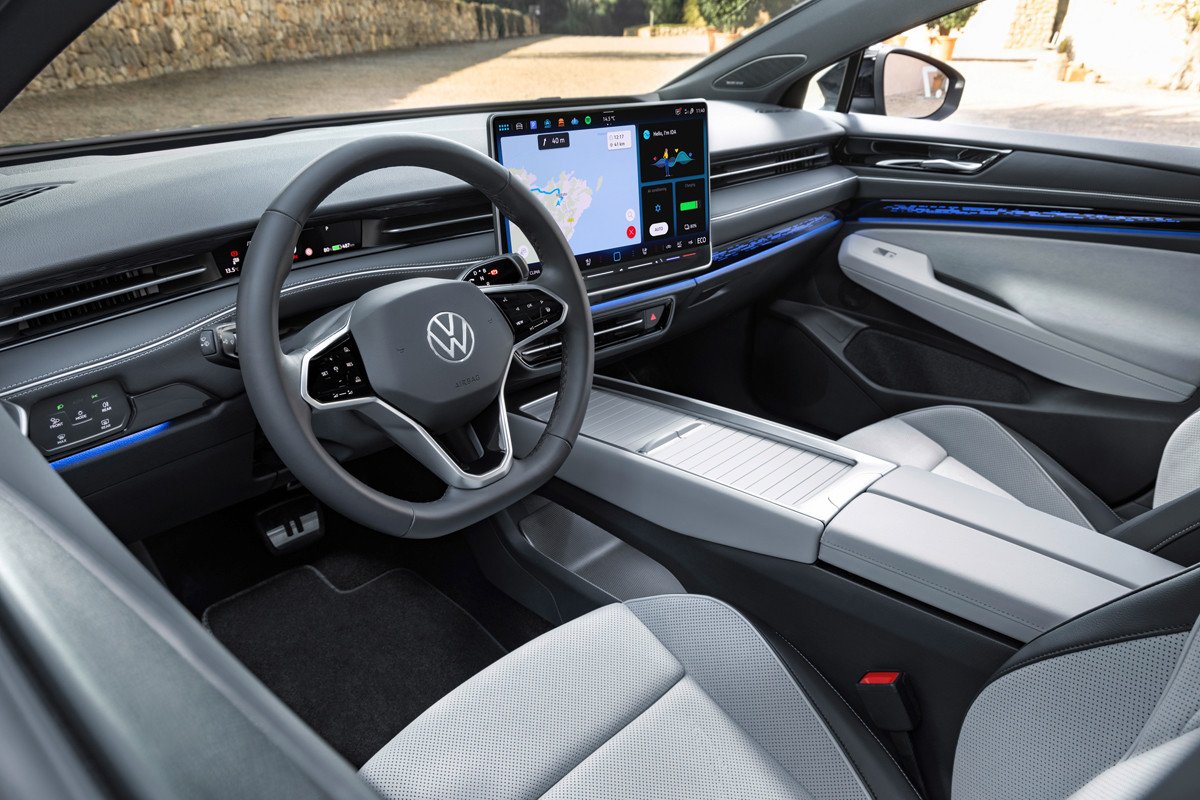 Volkswagen ID.7 Tourer: así es la primera berlina eléctrica para el segmento D