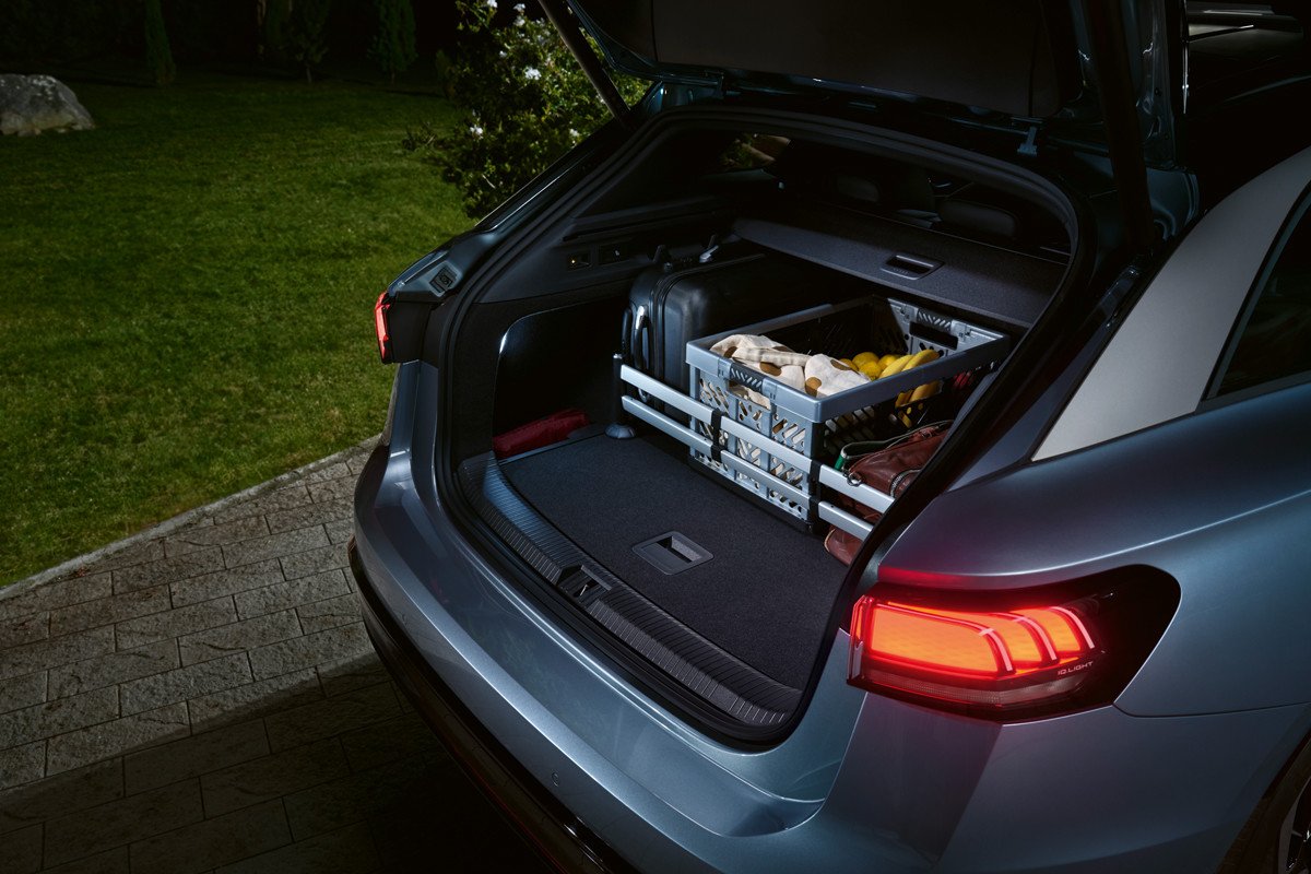 Volkswagen ID.7 Tourer: así es la primera berlina eléctrica para el segmento D