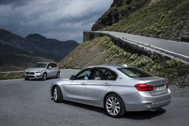 Los nuevos BMW 225XE y BMW 330E reciben la tecnología eDrive