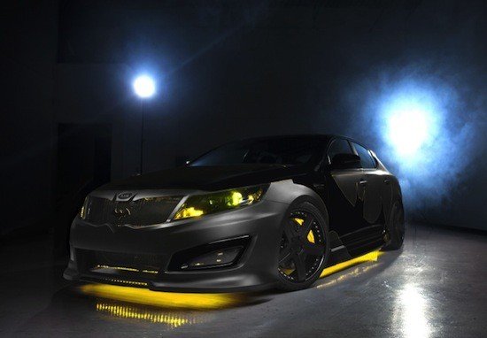 Kia Optima versión Batmovil