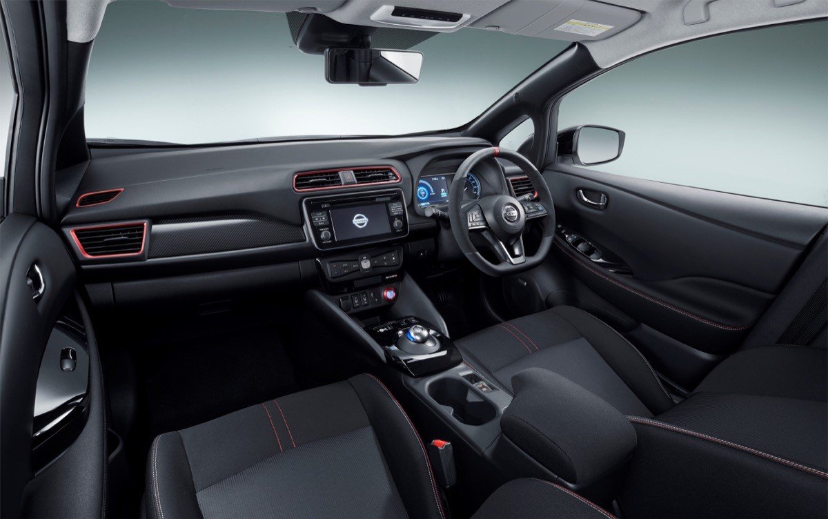 Nissan Leaf NISMO: eléctrico vestido de GTI