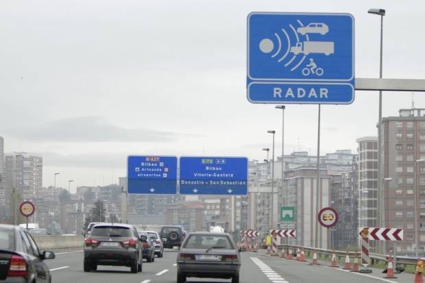 Este año nos multarán con 122 radares nuevos en nuestras carreteras según la DGT