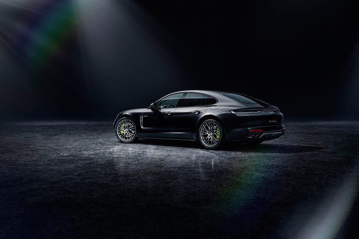El Porsche 718 Cayman GT4 RS hará su estreno mundial en el Salón de Los Ángeles