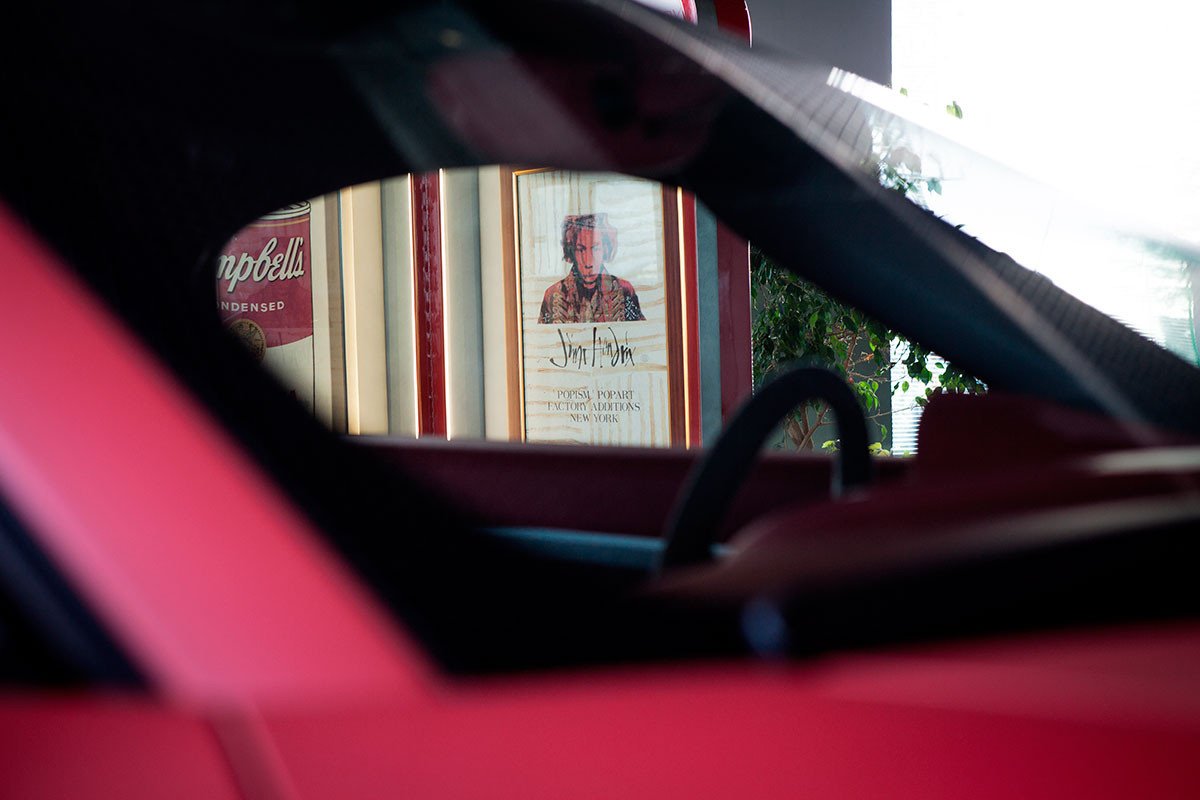 Exposición de Warhol en los concesionarios Porsche