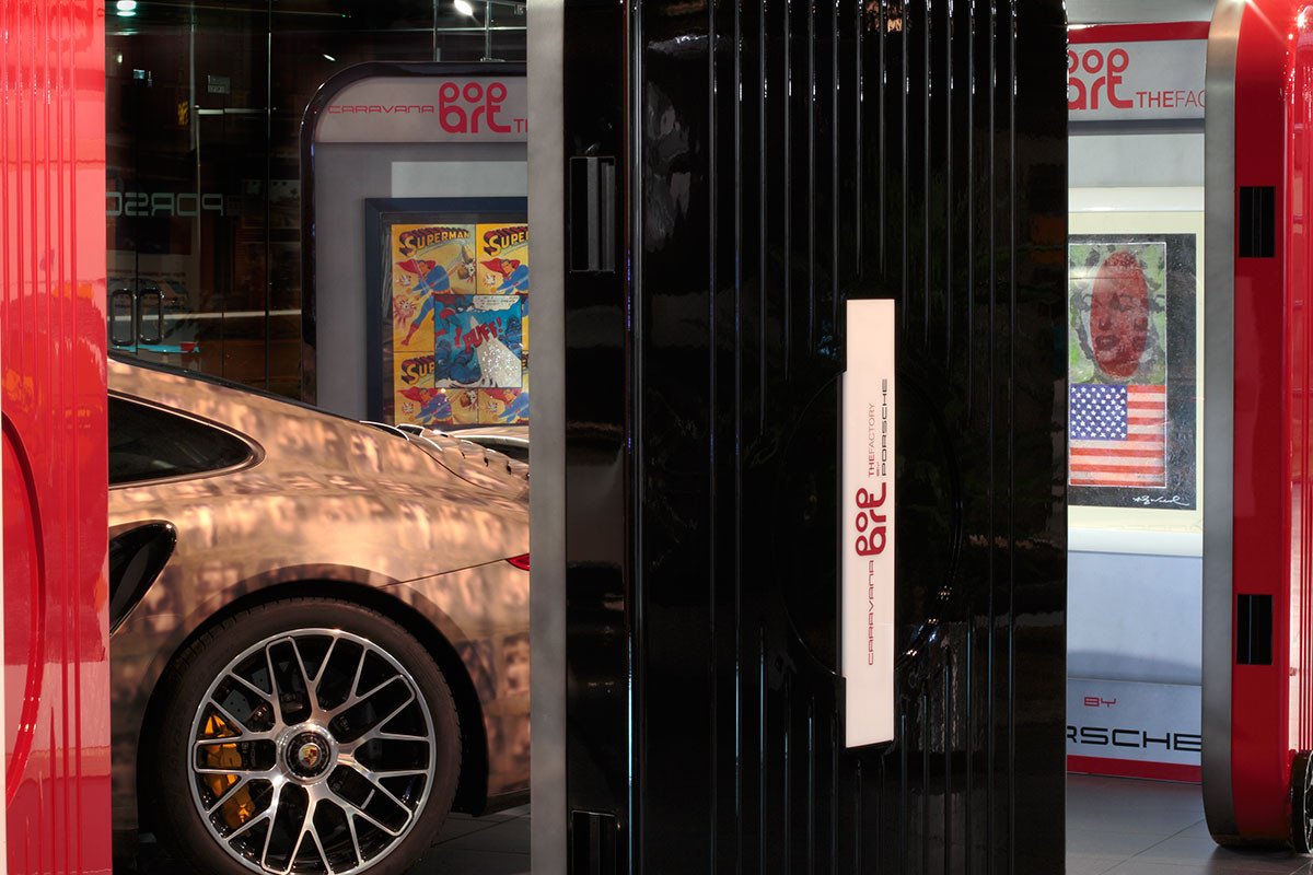 Exposición de Warhol en los concesionarios Porsche