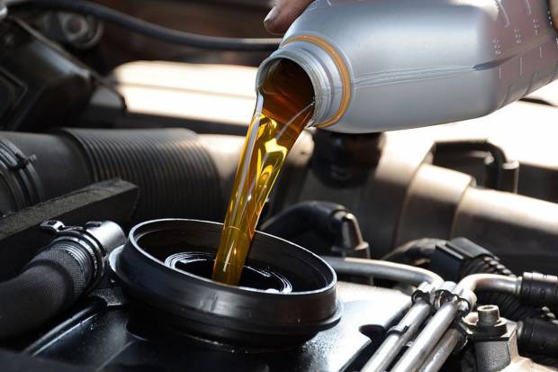Por qué el aceite es fundamental para un motor de combustión