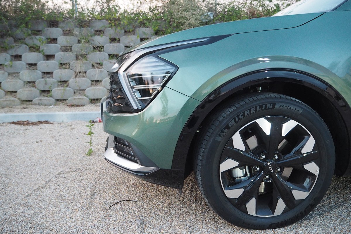 Comparativa Kia Sportage hibrido