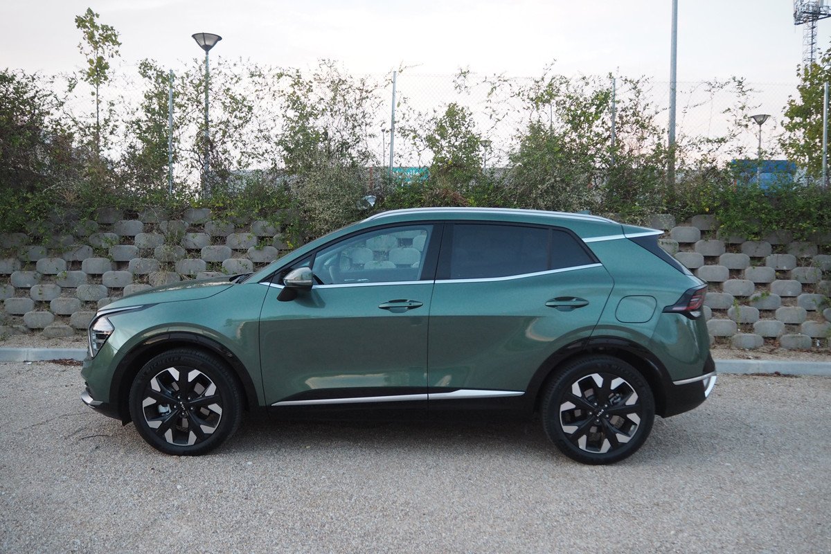 Comparativa Kia Sportage hibrido