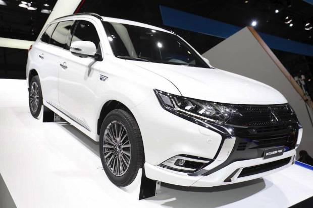 Mitsubishi Outlander PHEV híbrido mejorado en 2018